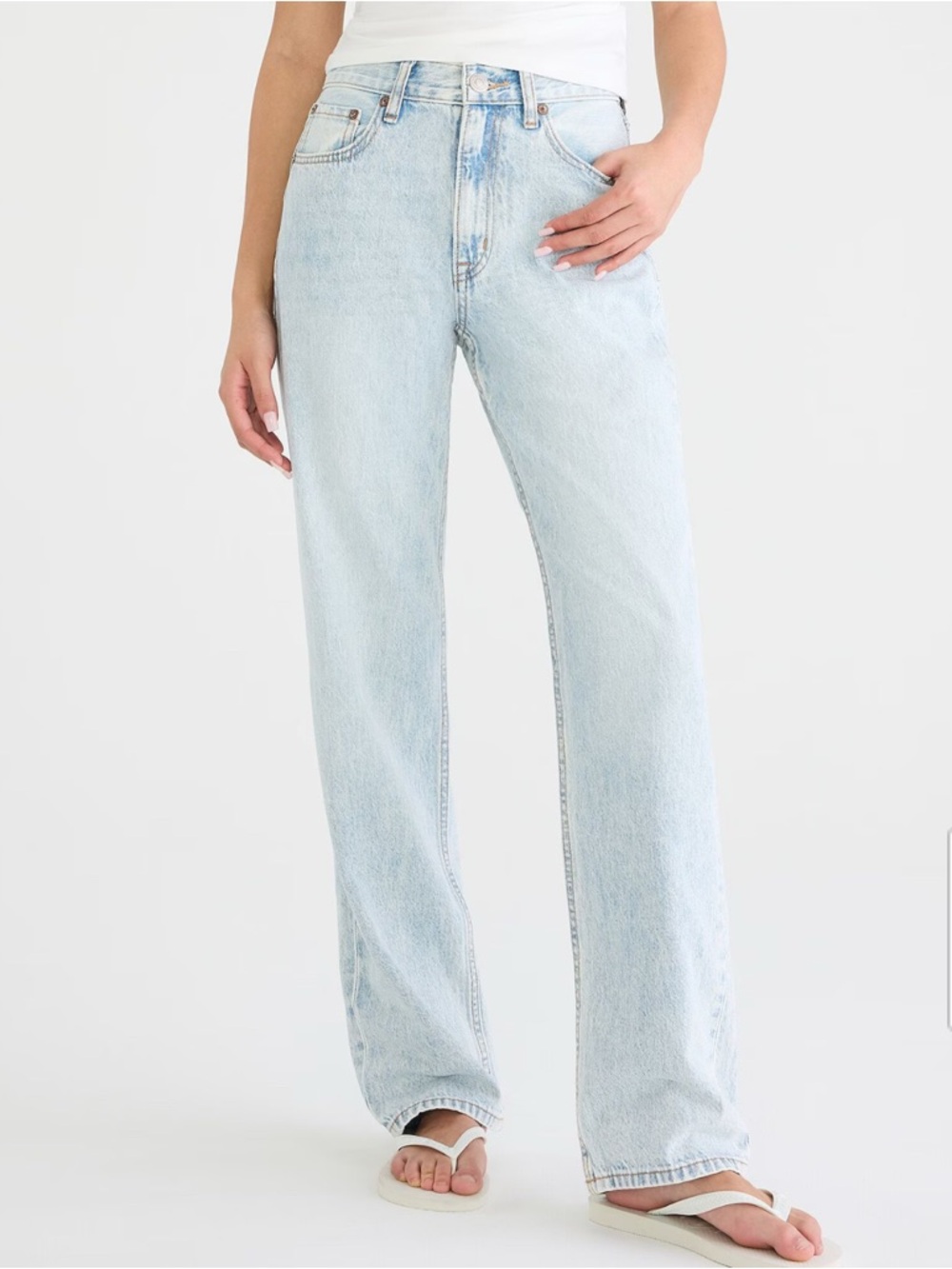 Aeropostale High-Rise Straight Leg Women’s Jeans - Light Wash Blue